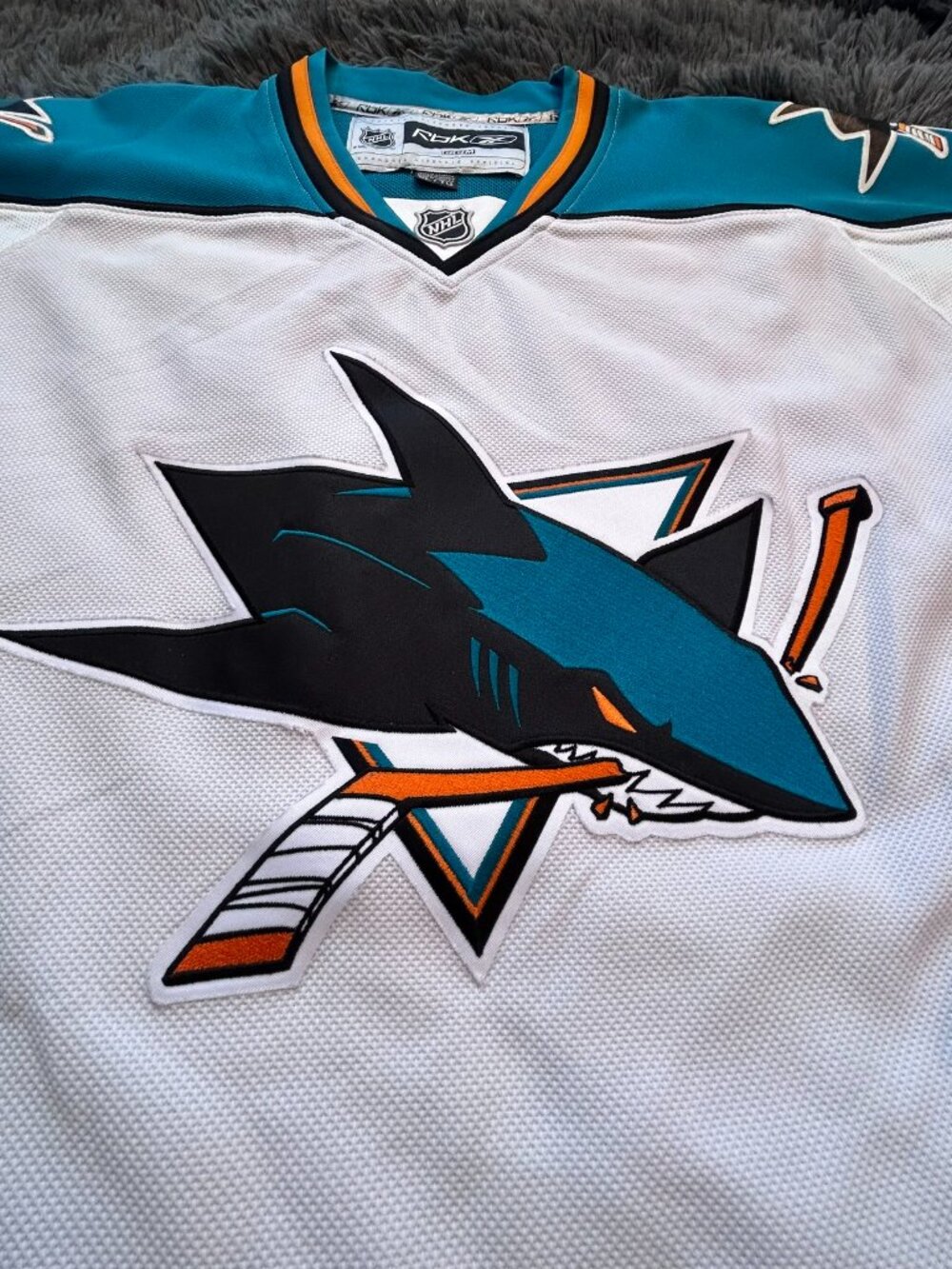 San Jose Sharks Team Away White Jersey from Reebok NHL / CCM - XL